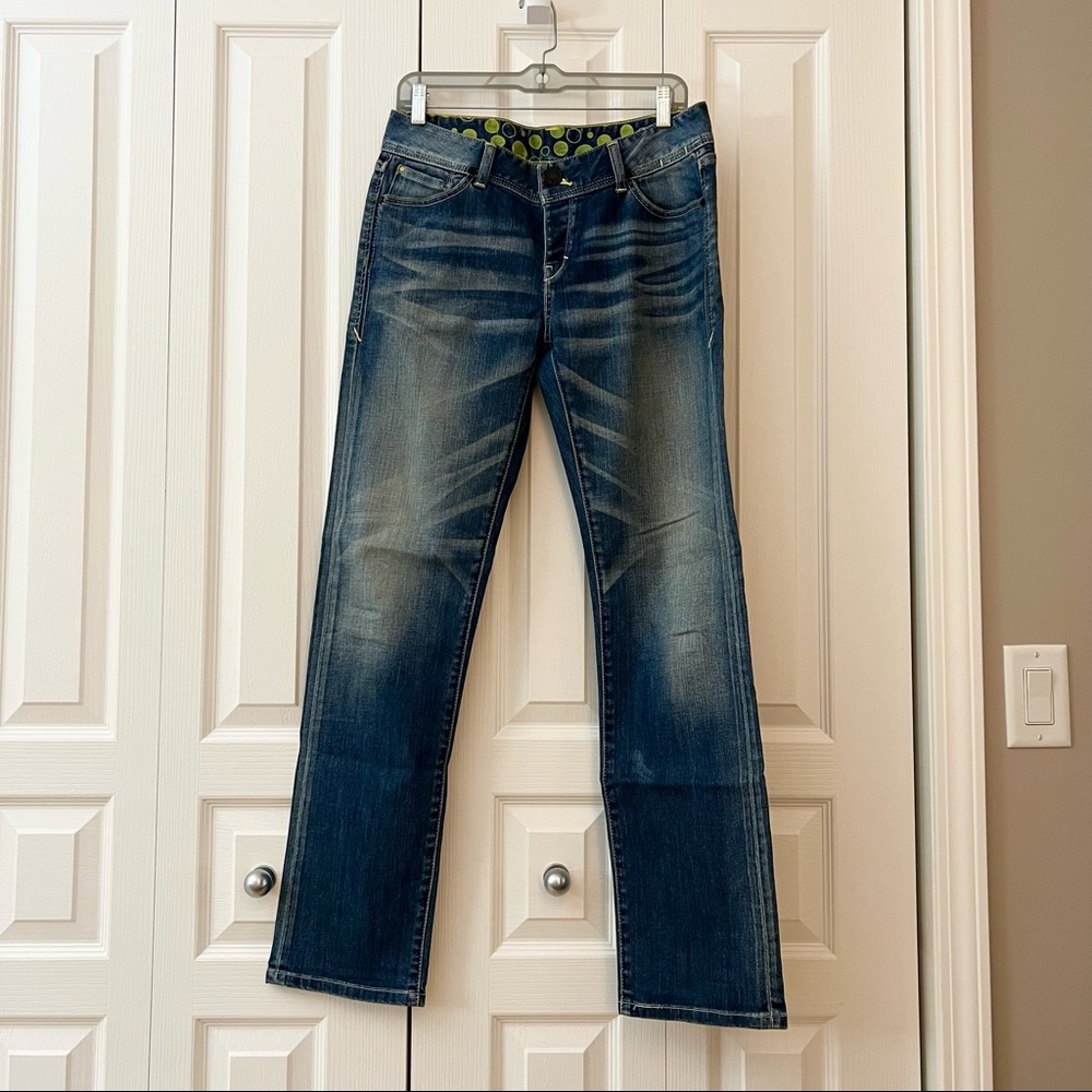 Levi’s straight jeans